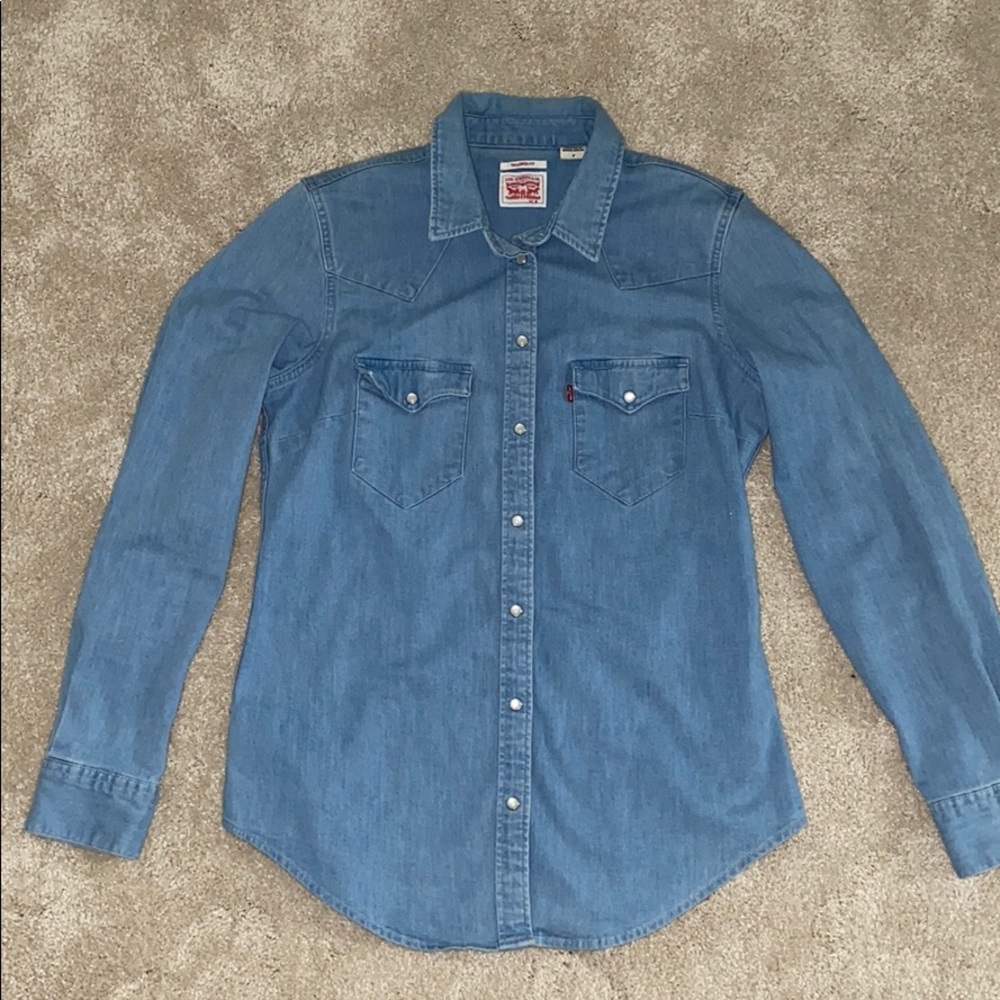 Levi’s Jean shirt
